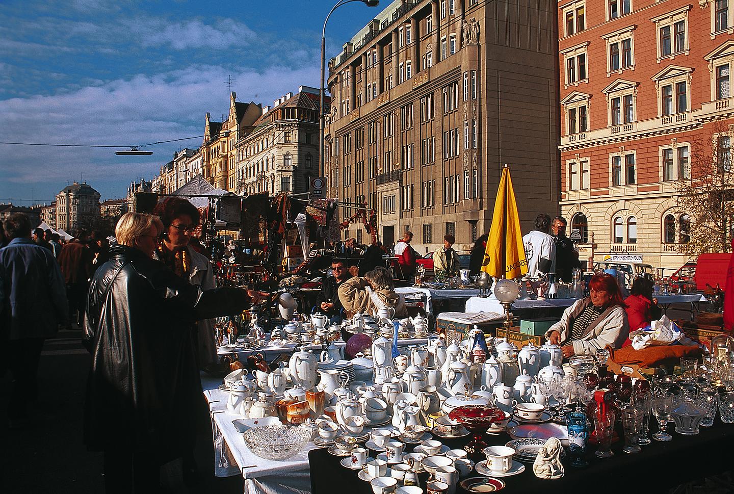 Flohmarkt Kettenbrückengasse