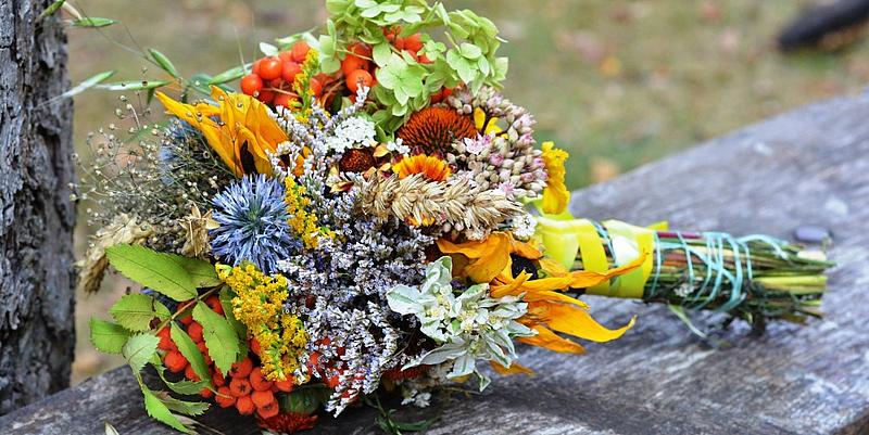 Ein bunter Strauß Blumen