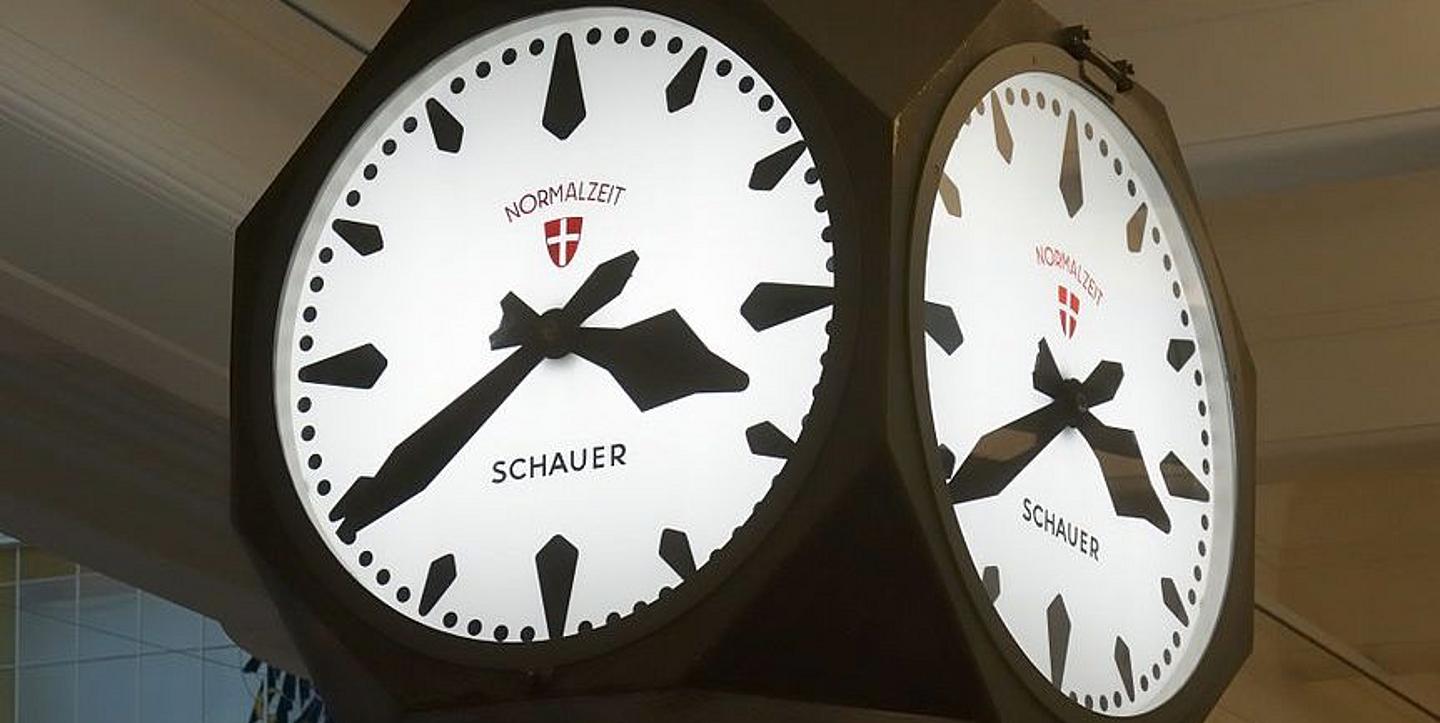 Eine Orginal Wiener Würfeluhr im Technischen Museum