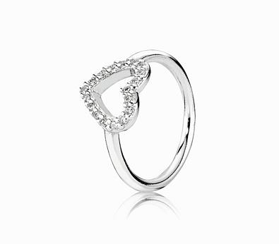 Ring mit Herz aus Sterling Silber