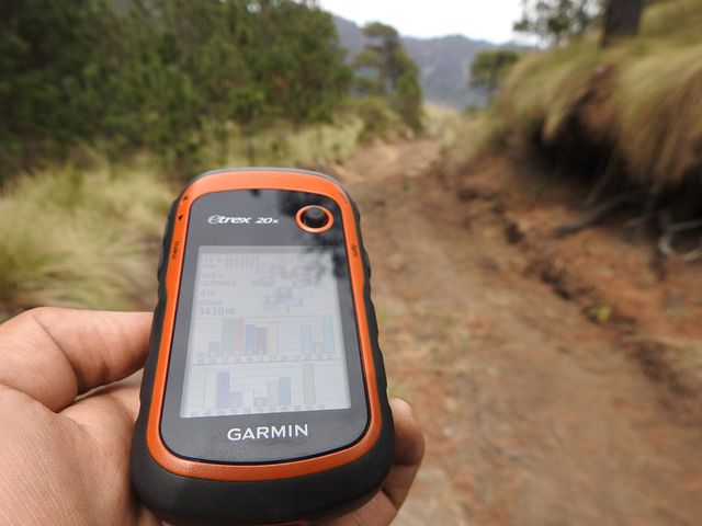 GPS-Gerät in der Natur